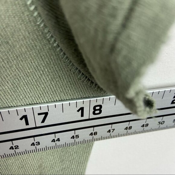 Free People Green Hoffman Slouchy Short Sleeve Tee Size XS T-Shirt Army Green - Picture 8 of 13